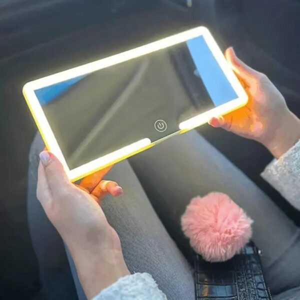 مراة فانيتي للسيارة مع اضواء